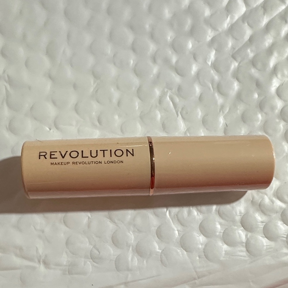 NIP Revolution Fast Base Stick Foundation in F3